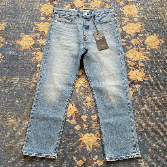 NWT Levi's Wedgie Straight in Jive Indigo - Picture 3 of 4